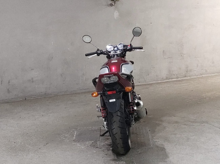 Мотоцикл Honda CB400SFV с пробегом 2615 km