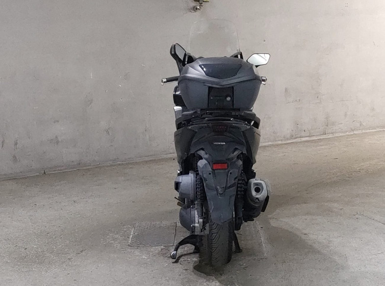 Мотоцикл Honda FORZA з пробігом 33155 km