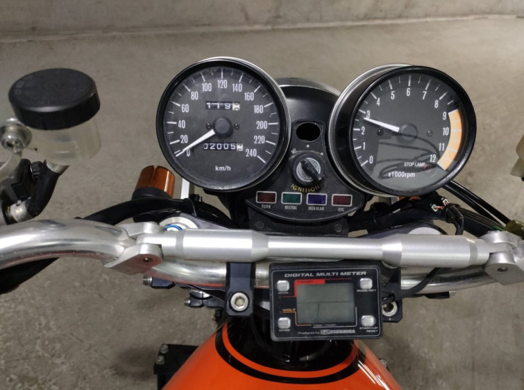 Мотоцикл Kawasaki Z1 900 SUPERFOUR с пробегом 2004 km