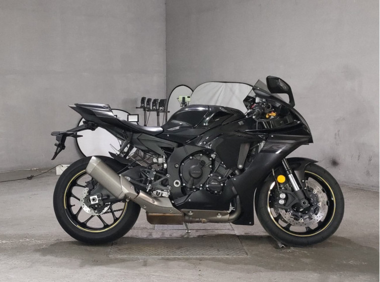 Мотоцикл Yamaha YZF-R1 с пробегом 17791 km