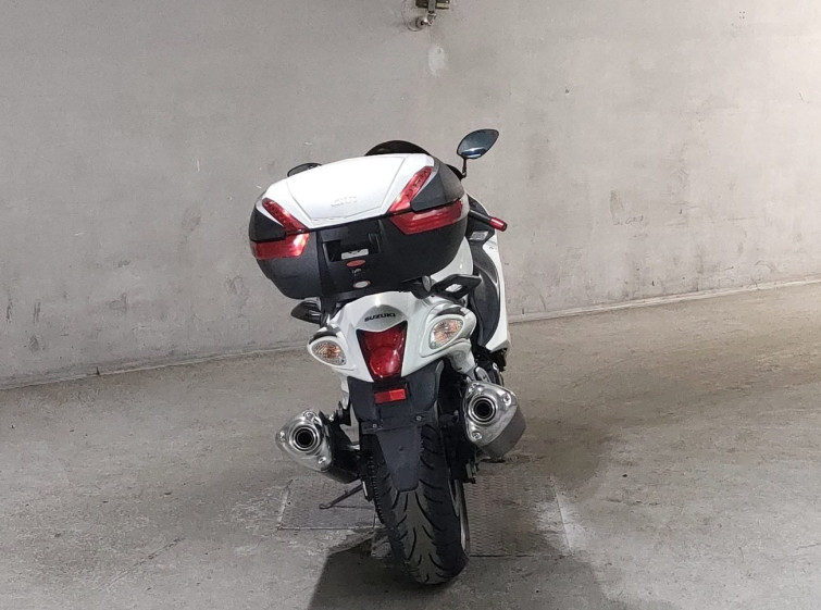 Мотоцикл Suzuki GSX1300R HAYABUSA с пробегом 37220 km