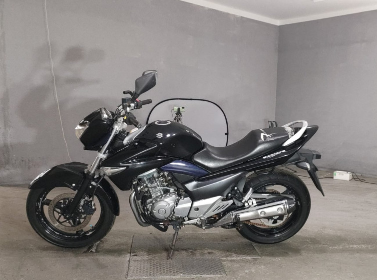 Мотоцикл Suzuki GSR250 з пробігом 4530 km