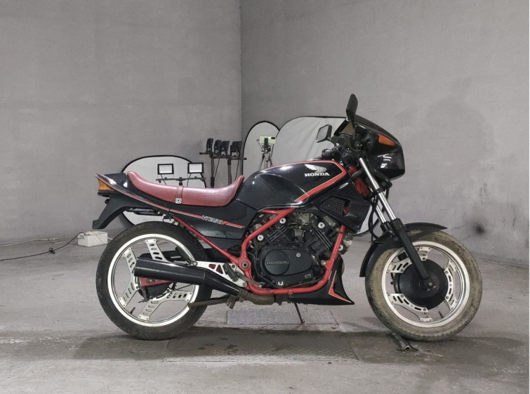Мотоцикл Honda VT250F XELVIS з пробігом 16319 km