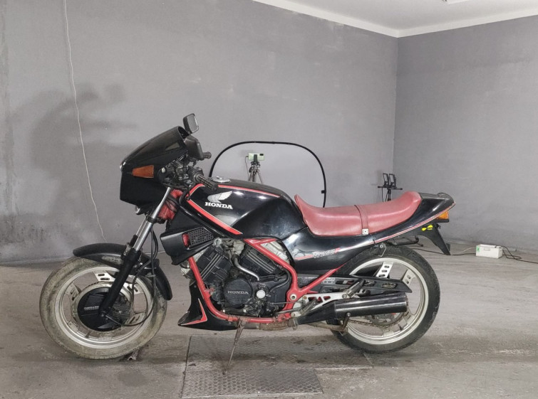 Мотоцикл Honda VT250F XELVIS з пробігом 16319 km