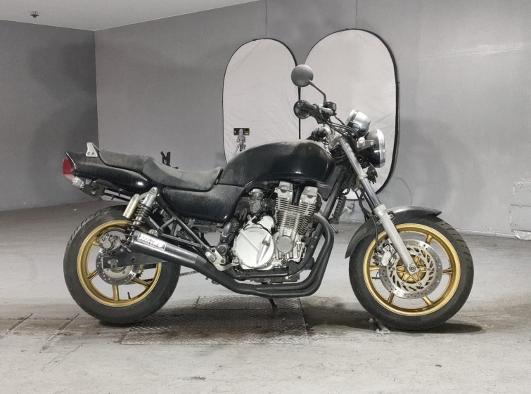 Мотоцикл Honda CB750 з пробігом 12944 km