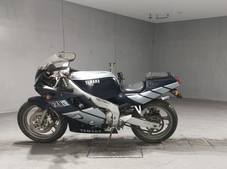 Мотоцикл Yamaha FZR250R с пробегом 8801 km