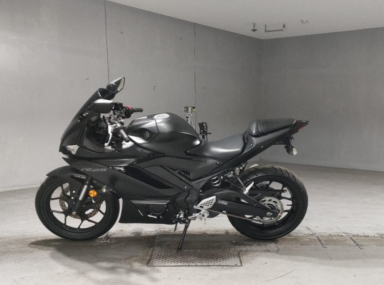 Мотоцикл Yamaha YZF-R25 з пробігом 8350 km