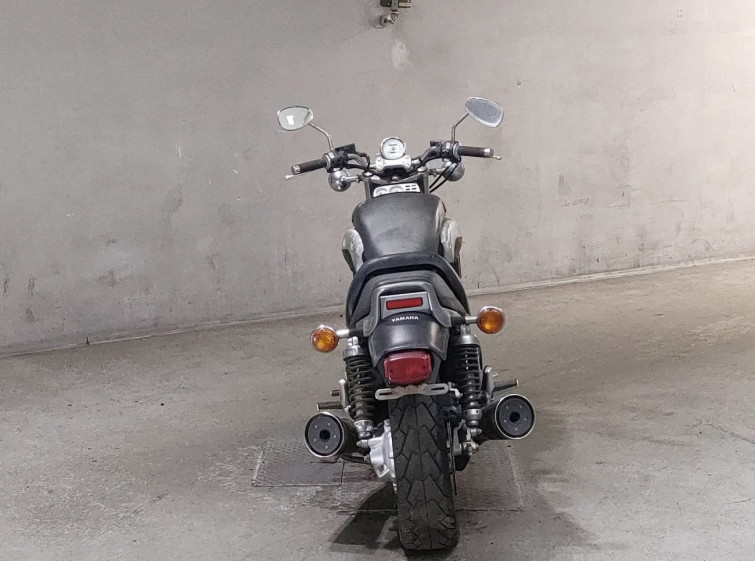 Мотоцикл Yamaha V-MAX1200 с пробегом 5988 m