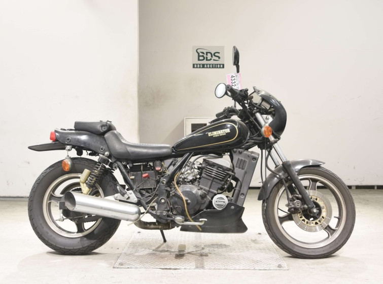 Мотоцикл Kawasaki ELIMINATOR 250SE с пробегом 8890 km