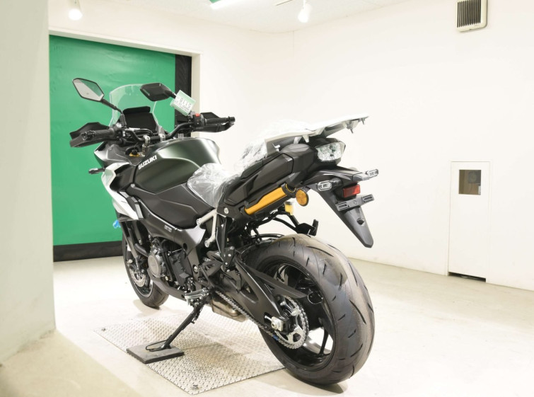 Мотоцикл Suzuki gsx-s1000 gx