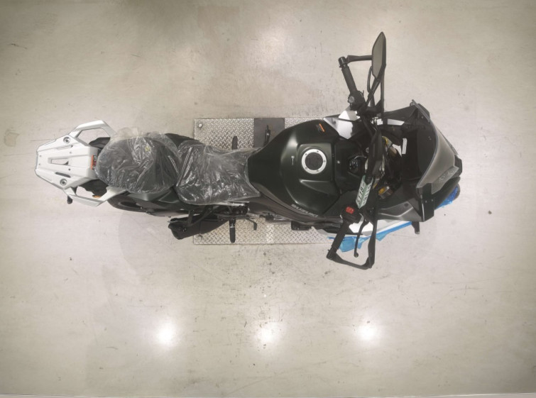 Мотоцикл Suzuki gsx-s1000 gx