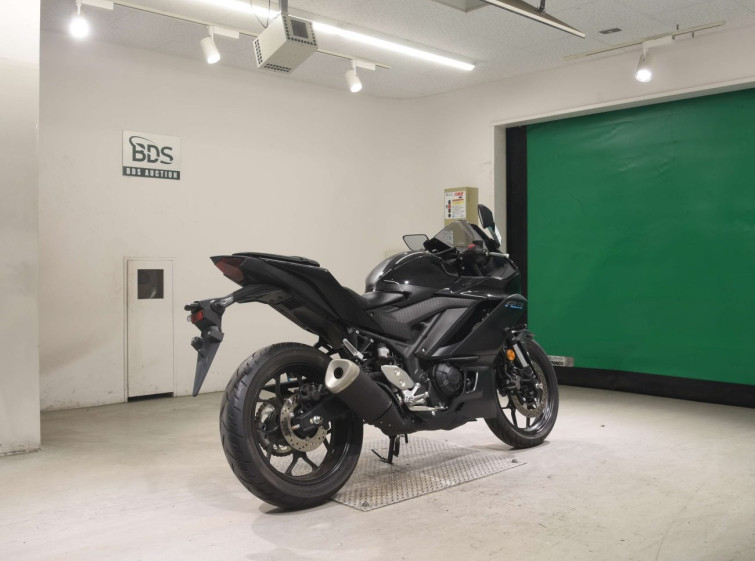 Мотоцикл Yamaha YZF-R3 з пробігом 2011 km