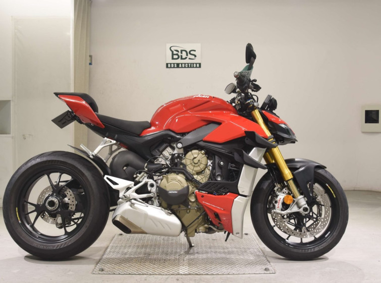 Мотоцикл Ducati STREET FIGHTER V4S з пробігом 31404 km