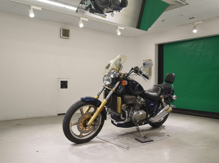 Мотоцикл Honda MAGNA750 з пробігом 14963 m