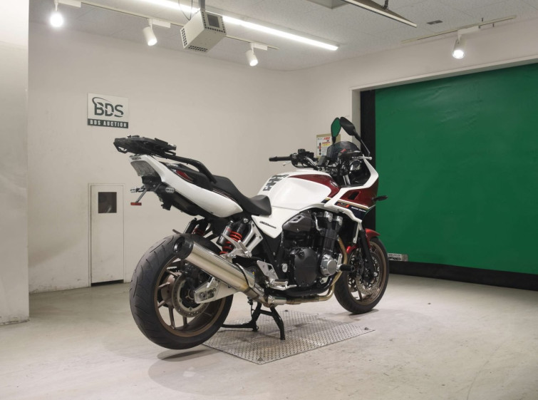 Мотоцикл Honda CB1300SF BOLDOR с пробегом 17431 km