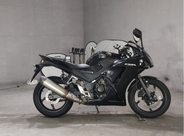 Мотоцикл Honda CBR250R з пробігом 51642 km
