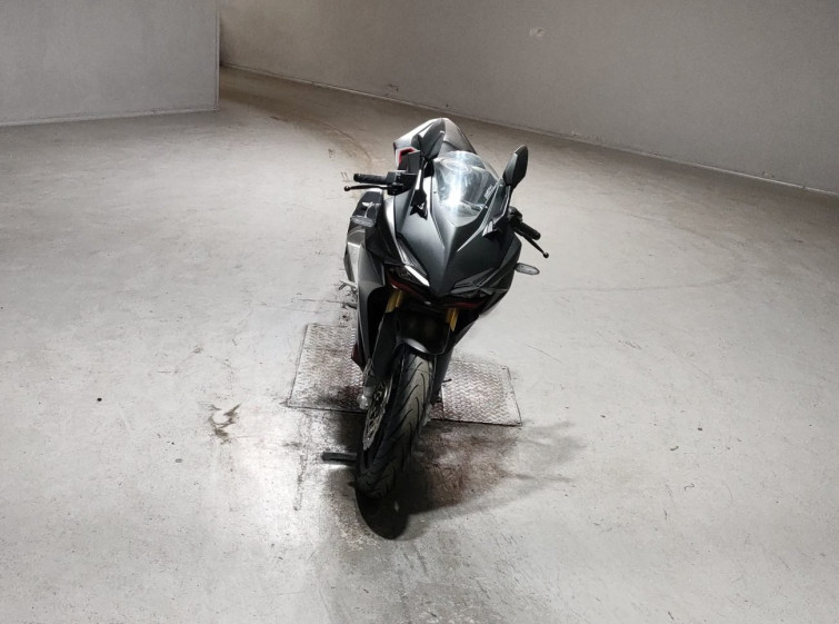 Мотоцикл Honda CBR250RR с пробегом 21155 km