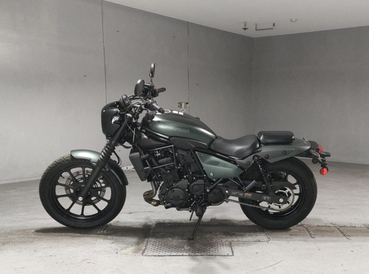 Мотоцикл Kawasaki ELIMINATOR 400SE с пробегом 1116 km