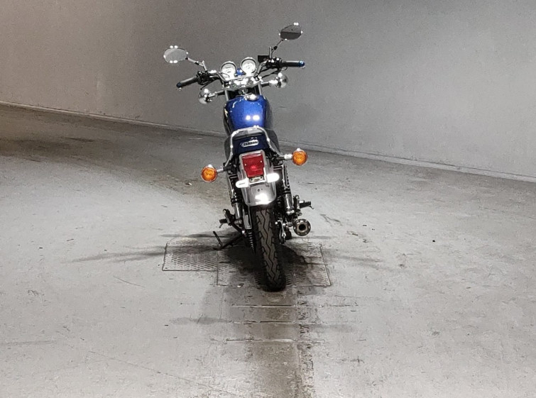 Мотоцикл Yamaha SR400 с пробегом 11062 km