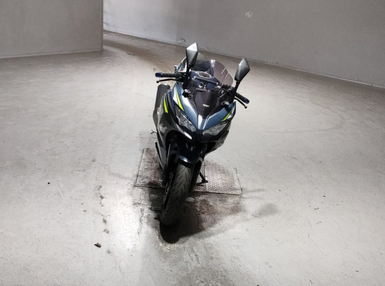 Мотоцикл Kawasaki NINJA400 с пробегом 6975 km