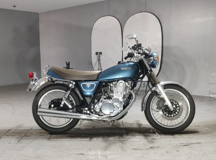 Мотоцикл Yamaha SR400 с пробегом 3205 km
