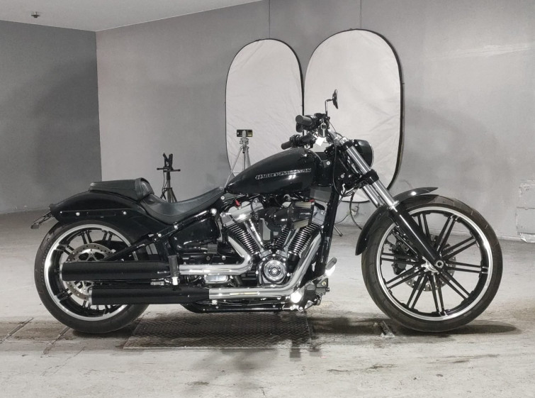 Мотоцикл HD BREAKOUT FXBRS1870 с пробегом 3571 km