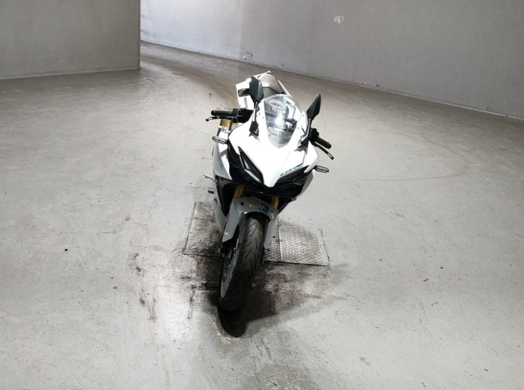 Мотоцикл Honda CBR250RR с пробегом 9953 km