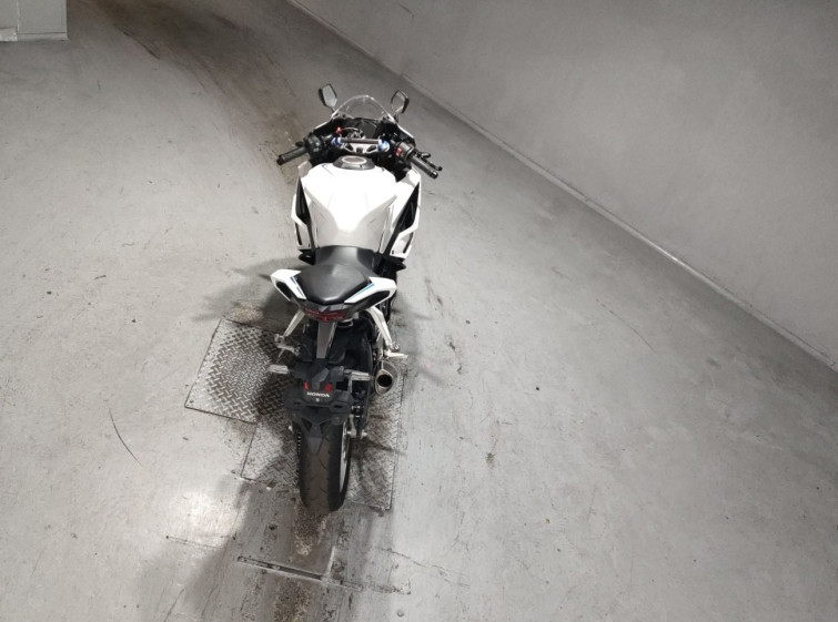 Мотоцикл Honda CBR250RR с пробегом 9953 km