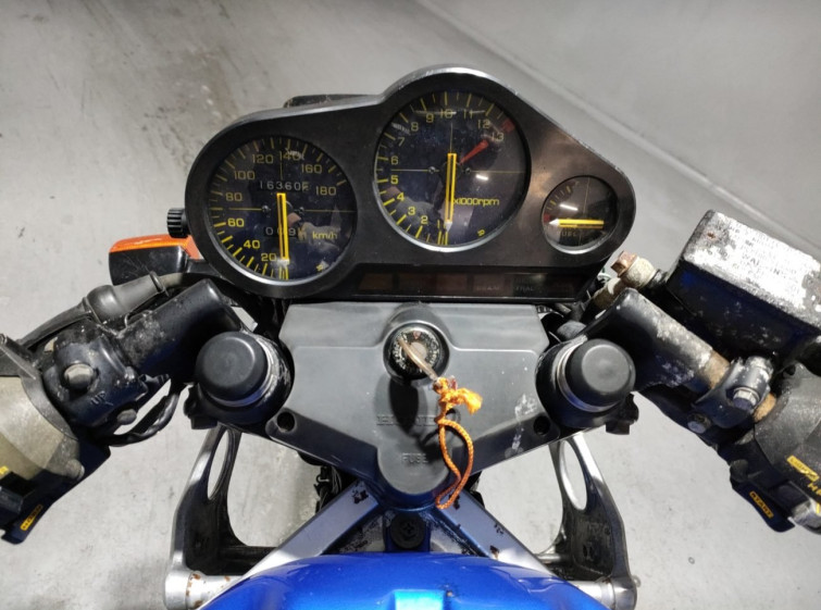 Мотоцикл Honda CBR400F с пробегом 16360 km