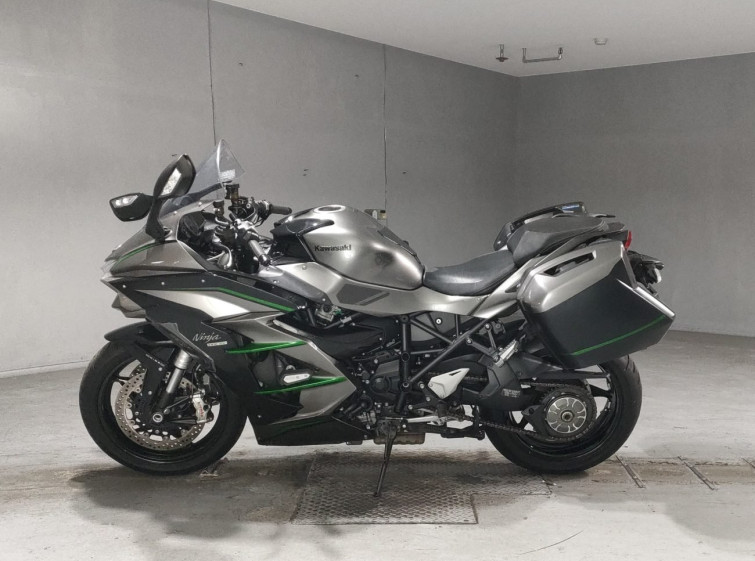 Мотоцикл Kawasaki NINJA H2 SX з пробігом 10772 km