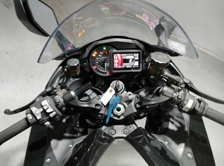 Мотоцикл Kawasaki NINJA H2 SX з пробігом 10772 km