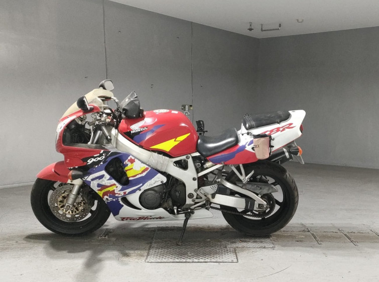 Мотоцикл Honda CBR900RR с пробегом 70417 km