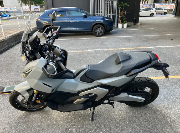 Мотоцикл Honda X-ADV750 з пробігом 1470 km