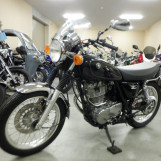 Мотоцикл Yamaha SR400 с пробегом 10565 km