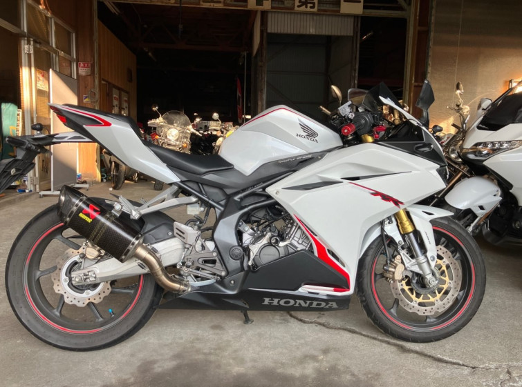 Мотоцикл Honda CBR250RR с пробегом 12956 km