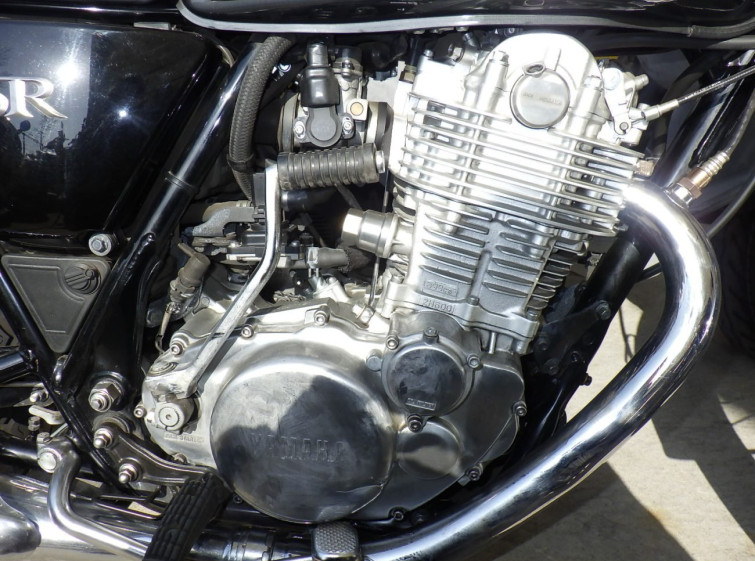 Мотоцикл Yamaha SR400 з пробігом 13787 km