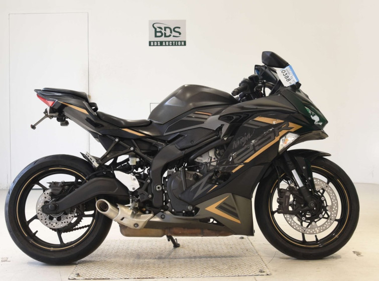 Мотоцикл Kawasaki NINJA ZX-25R KRT з пробігом 19601 km