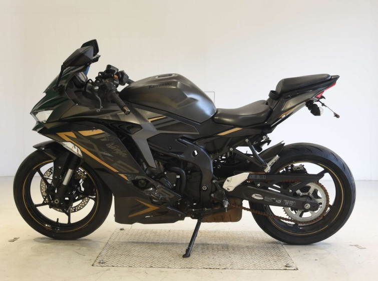 Мотоцикл Kawasaki NINJA ZX-25R KRT з пробігом 19601 km