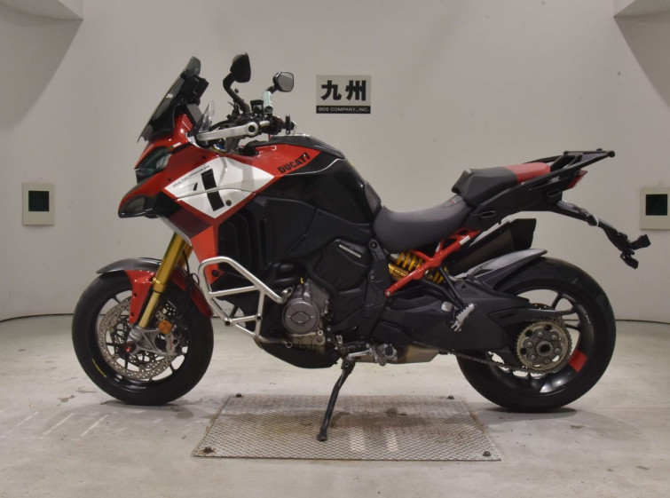 Мотоцикл Ducati MULTISTRADA V4 з пробігом 7191 km