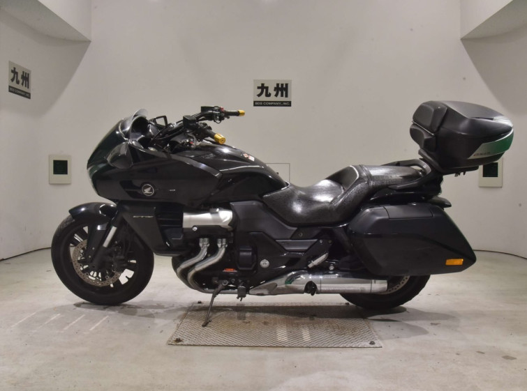 Мотоцикл Honda CTX1300 з пробігом 54257 km