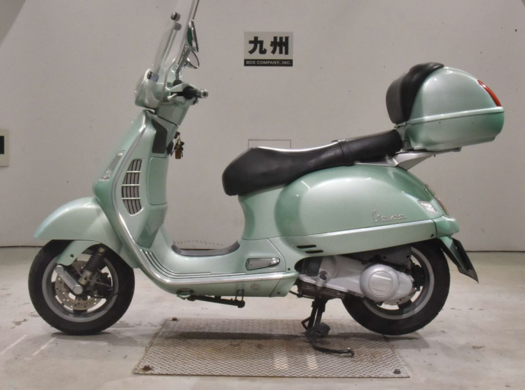Мотоцикл Vespa GT200L с пробегом 9842 km