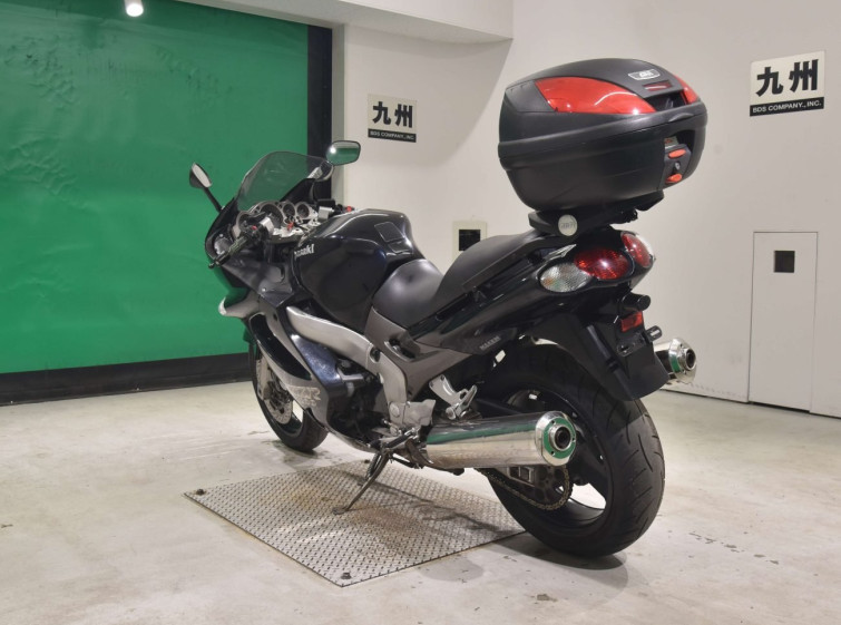 Мотоцикл Kawasaki ZZ-R1200 с пробегом 8808 km