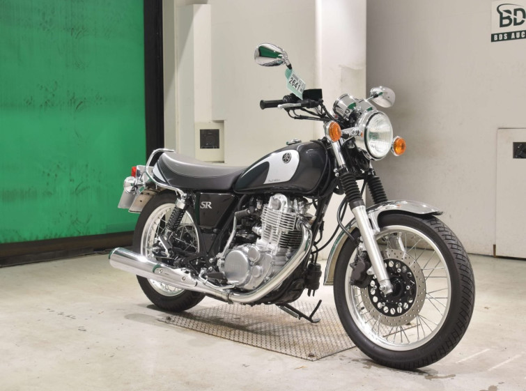 Мотоцикл Yamaha SR400 с пробегом 2122 km
