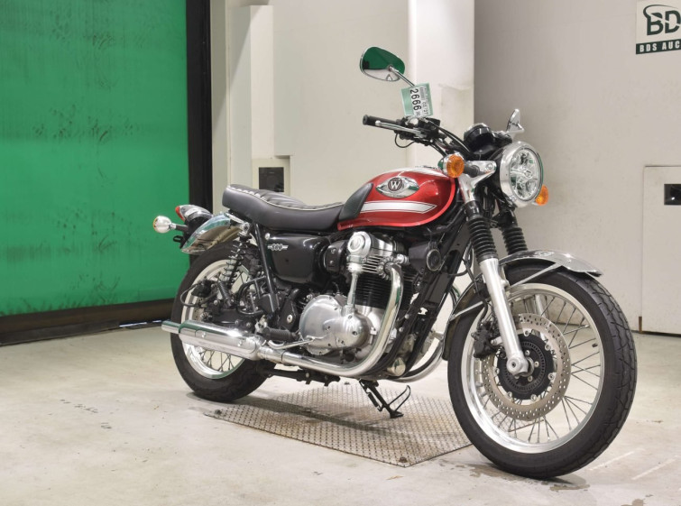 Мотоцикл Kawasaki W800 с пробегом 8018 km