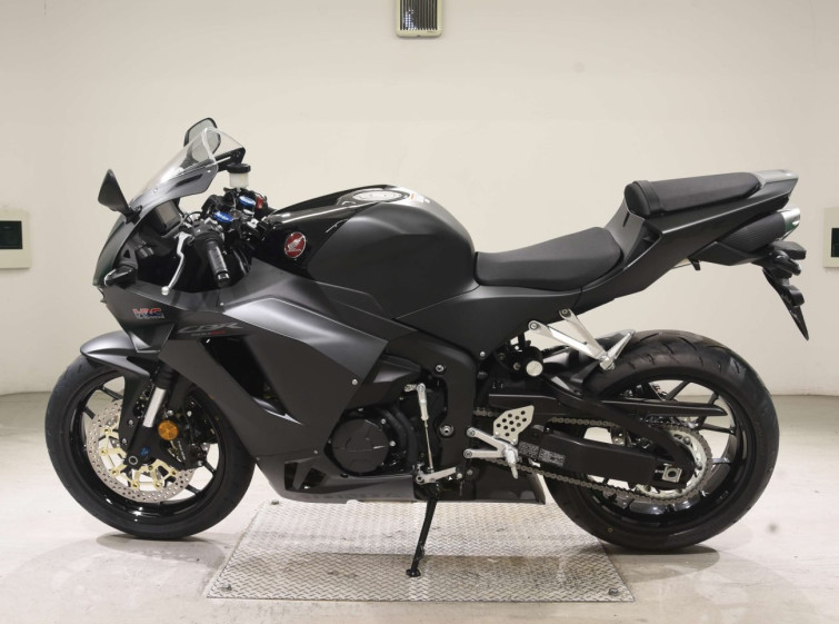 Мотоцикл Honda CBR600RR с пробегом 11 km