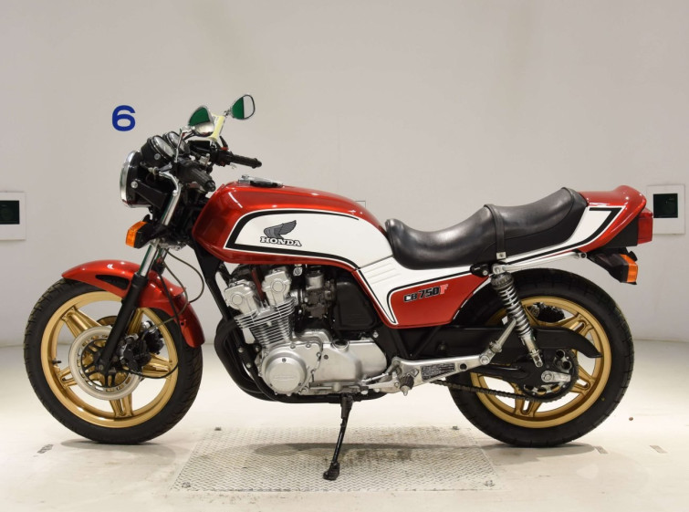 Мотоцикл Honda CB750SF с пробегом 7854 km