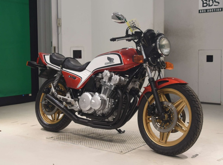 Мотоцикл Honda CB750SF с пробегом 7854 km