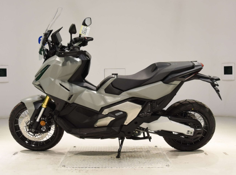 Мотоцикл Honda X-ADV750-2 з пробігом 1 km
