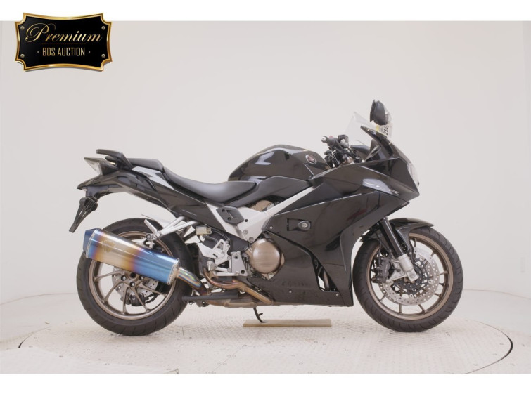 Мотоцикл Honda VFR800F с пробегом 11569 km