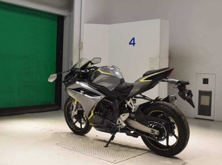 Мотоцикл Honda CBR250RR с пробегом 30628 km